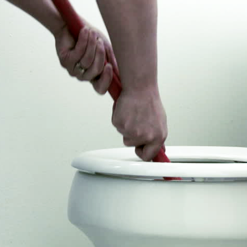 Устраняем засор унитаза своими руками