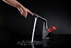 Lemark Смеситель для кухни Soul LM6008BL черный/красный – фотография-6