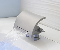 Jacob Delafon Акриловая ванна Presquile 145x145 E5BD3460-00 с гидромассажем – фотография-6