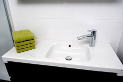 Oras Смеситель Cubista 2805F для раковины – фотография-4