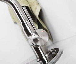 WasserKRAFT Смеситель для кухни с выдвижной лейкой "Wern 4266" – фотография-4