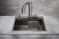 Milacio Мойка кухонная Denia 68 Steel со смесителем вороненая сталь – фотография-4
