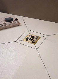 BERGES Wasserhaus Душевой трап Zentrum Antik 100 092464 золото глянец – фотография-3