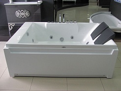 Royal Bath Акриловая ванна Triumph RB 665100 с каркасом – фотография-2