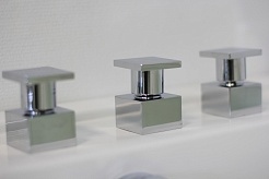 Ceruttispa Акриловая ванна 170x120 C-454 с гидромассажем – фотография-8