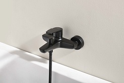 Aquatek Смеситель для ванны с душем Бетта AQ1140MB матовый черный – фотография-2