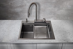 Milacio Мойка кухонная Denia 57 Steel со смесителем вороненая сталь – фотография-4