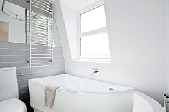 Besco Акриловая ванна Praktika 150x70 L – фотография-3