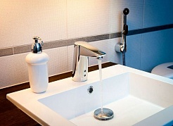 Oras Смеситель Cubista 2814F для раковины – фотография-8