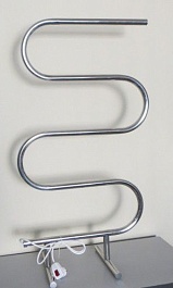 Domoterm Полотенцесушитель Е-образный DMT 103-25 напольный – фотография-3