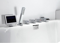 Gemy Акриловая ванна G9066 II O R с TV – фотография-4