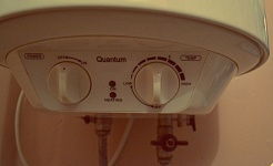 Electrolux Водонагреватель EWH 80 Quantum Pro – фотография-3