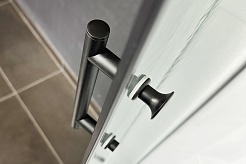 Royal Bath Душевая кабина Practic RB 90HK1-M-BL 90x90 стекло рифленое профиль черный матовый – фотография-4